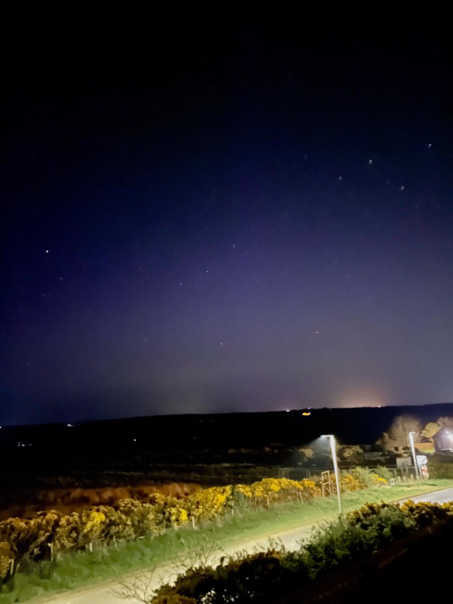 Northern Lights last night over Peterhead. Thank you Fattæ for sent in pics