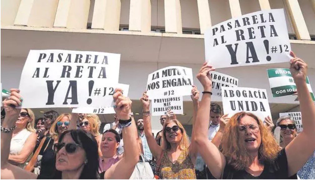 @SaizElma ESCUCHA: 
ABOGACÍA Y PROCURA ESTA EN LUCHA
#pasarela1x1movimientoJ2
