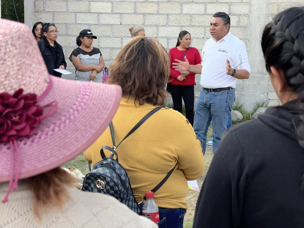 braulioalvarezj's tweet photo. #EsTiempo
De mejores avenidas y calles para el #Distrito2Toluca
Ante vecinas y vecinos de #SanFranciscoTotoltepec me comprometí a hacer las gestiones y exhortos necesarios en la legislatura para el reencarpetado de la Avenida de las Partidas y su ampliación a cuatro carriles. https://t.co/z6pvNlEc0r