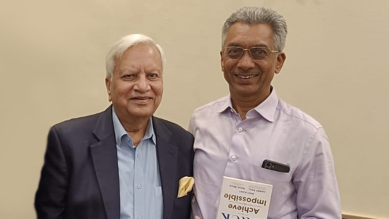 Infoworld_Pune's tweet photo. Honored to Meet Mr. Ravi Kant, Former CEO and Vice Chairman of Tata Motors, Co-Author of "Leading from the Back to Achieve the Impossible" https://t.co/5s33UDU1Jl