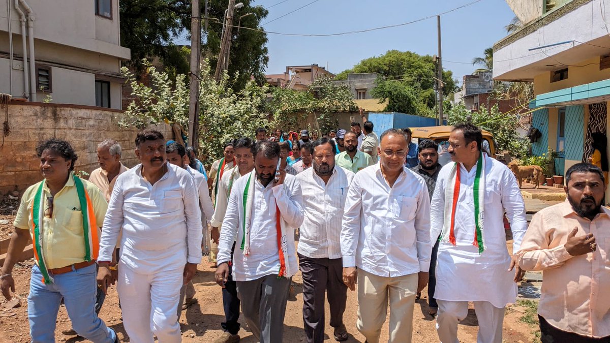 Began a padayatra from Deshpande Nagar in the Hubli Central Assembly constituency, continuing through Keshavpura, and appealed to people to support Dharwad Lok Sabha Constituency Congress candidate Vinod Asooti. 

Pralhad Joshi has been elected four times with people's support,…