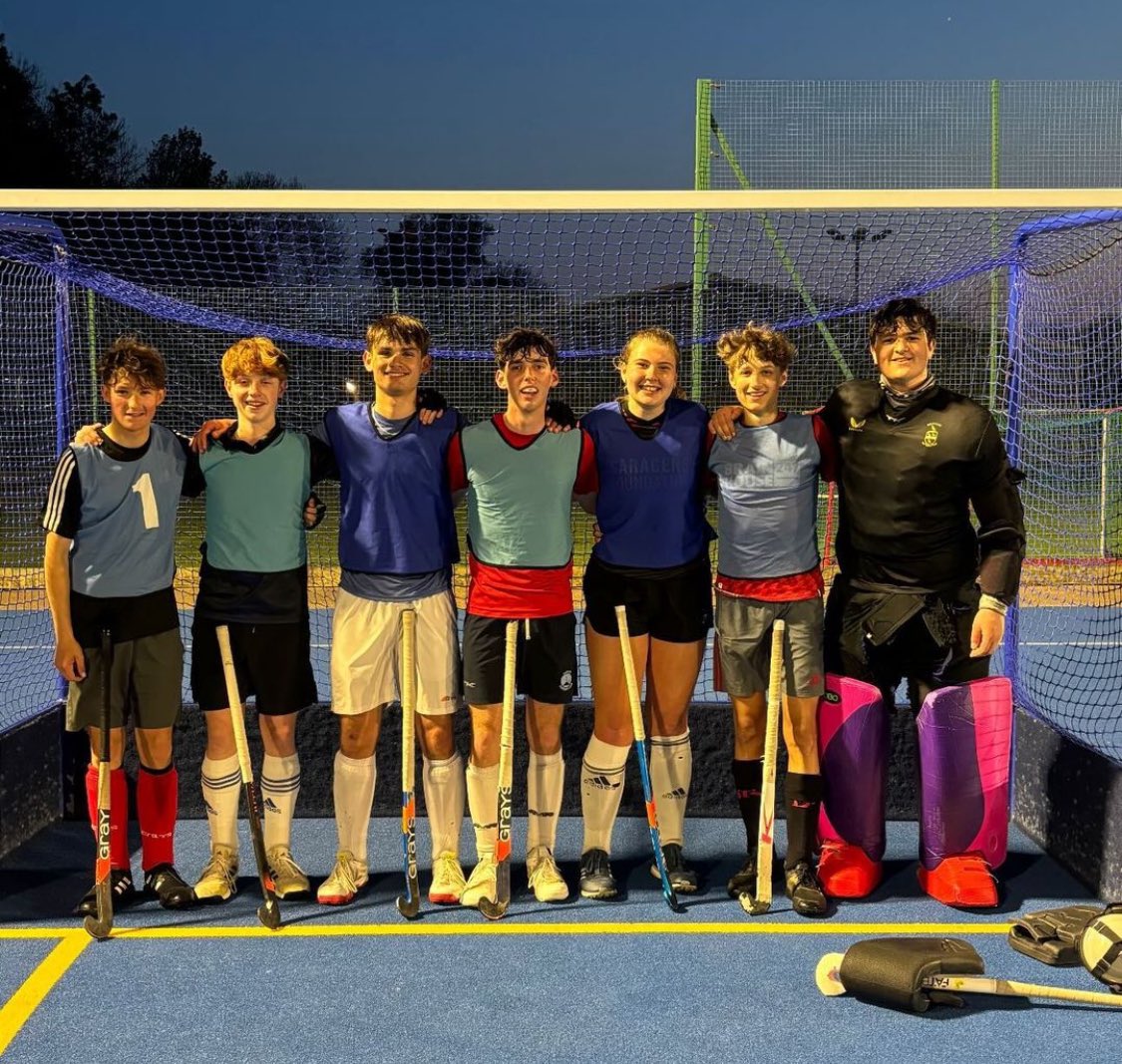 Another great summer session for our U16s/18s, this week led by guest coach @bateman_j 👍 ⭐️Team France 🇫🇷 the winners of the night⭐️