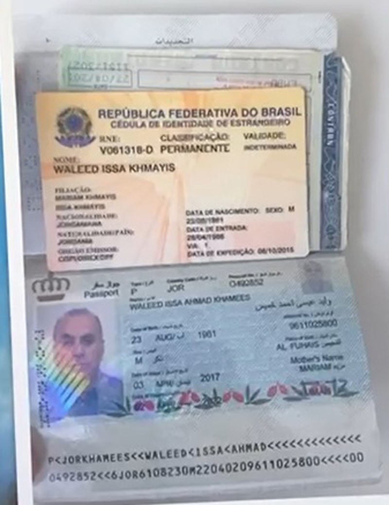 Birezilyalı uyuşturucu baronu  Waleed İssa Ahmad Khamees kırmızı bültenle aranırken sahte pasaport ile Türkiye'ye giriş yaptı.  

Ülkeye nasıl girdiği ve oturma izni aldığı bilinmezken Khamess Brezilya polisinin haber vermesi sonucu  Marmaris'te yakalanarak sınır dışı edildi.…