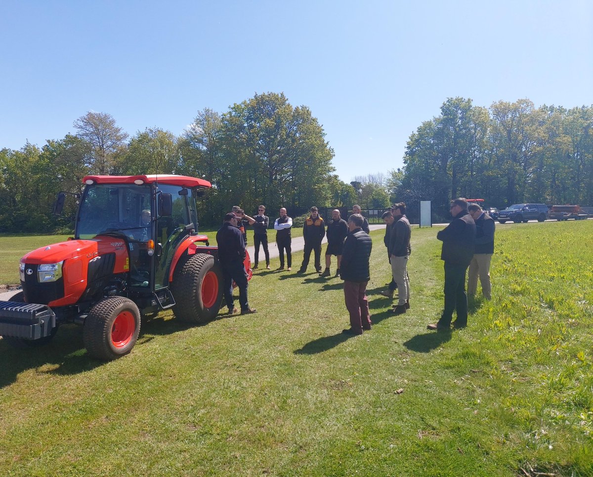 ListerWilderGC's tweet image. A successful Redexim Dealer Day with our Lister Wilder Sales, Hire and Parts teams!🚀 

Thank you to Paul, Paul, and Andy for their expertise on everything Redexim and to everyone for taking away valuable insights. 

Here's to growth and learning!🌟 

 #AlwaysLearning