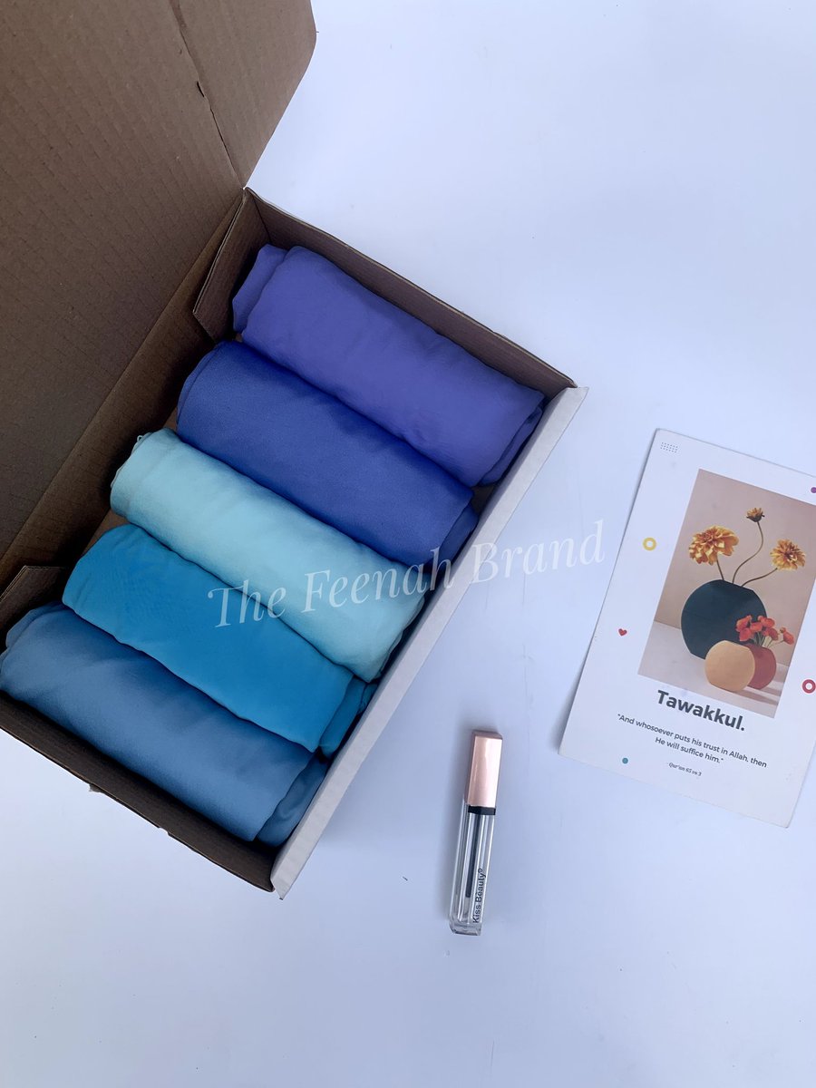 If anon ask you to pick a frame, which one are you going for? Frame 1: Premium chiffon scarves Price: ₦17,800 Frame 2: Feenah mini hijabs Price: ₦16,000 Location: Ikeja, Lagos Nationwide delivery Send a DM to place an order @stayingpositif @HafeezAkanni_ @heeeroooh