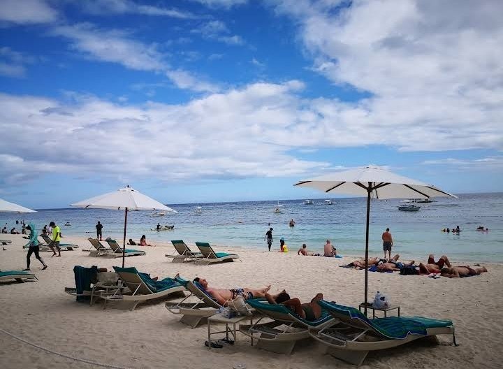 Alona Beach
Panglao, Bohol

Follow us:
IG - phils.pride
X - philspride7

📸Huang Cotton

#PhilippinePride #PhilippineTouristSpots #ItsMoreFunInThePhilippines #LovePhilippines #ILoveThePhilippines