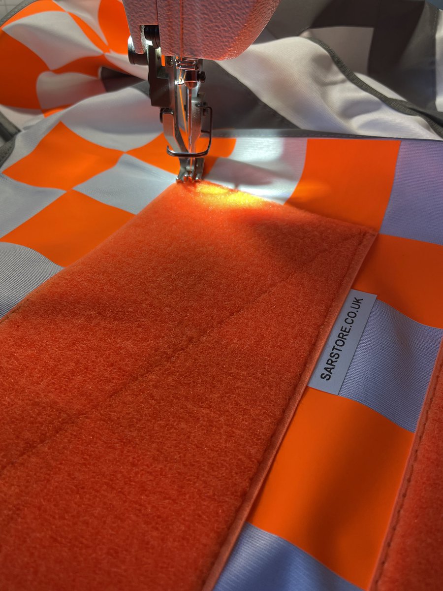 StonestreetSar's tweet image. We love it when an idea comes to life - these vests are off to Duncan and the @NorthCumbriaSAR 

We created these vests so they are flexible and multi use - thank you Duncan for trusting us with this custom kit!

#sarstore #searchandrescue #customkit #jesip