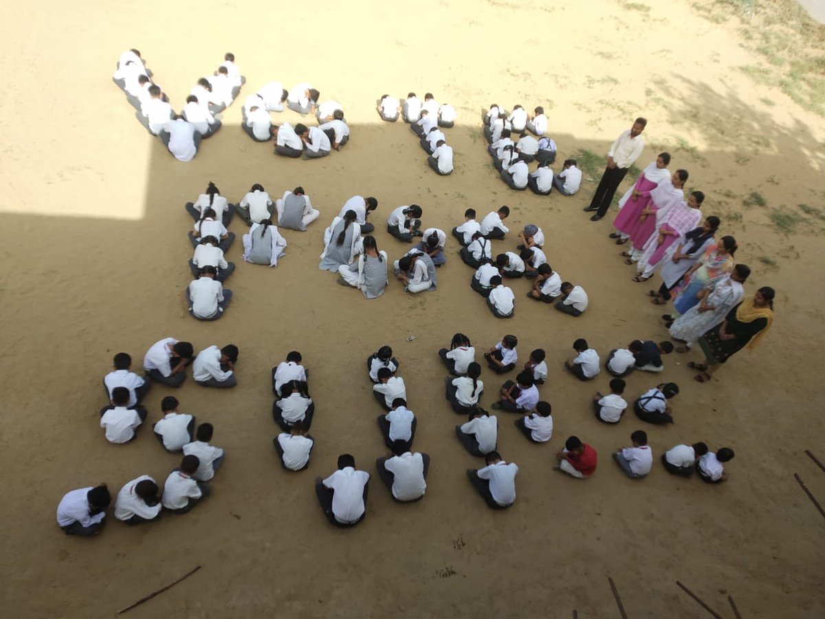 Students of National Public School Shahpur (Sangrur) formed a human chain to disseminate the message of right to vote without any urge, fear or discrimination under SVEEP activities.

#LokSabhaElections2024 #TheCEOPunjab #NoVoterToBeLeftBehind #chunavkaparv #IVoteforSure