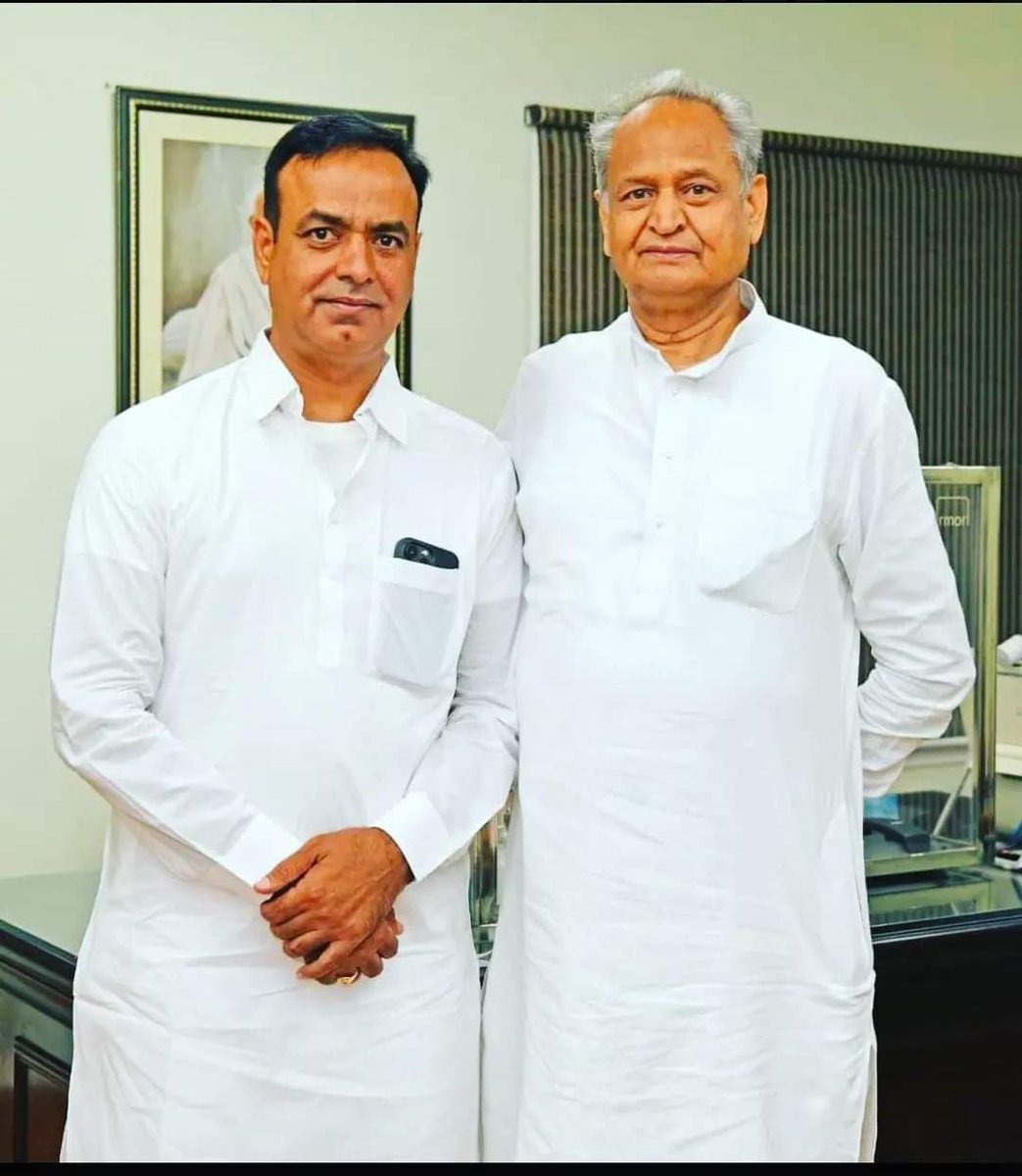 राजस्थान के लोकप्रिय पूर्व मुख्यमंत्री आदरणीय श्री अशोक जी गहलोत को जन्मदिवस की हार्दिक बधाई।
मैं ईश्वर से आपके खुशहाल जीवन, उत्तम स्वास्थ एवं दीर्घायु की शुभ-मंगल कामना करता हूँ!
<a href="/ashokgehlot51/">Ashok Gehlot</a>