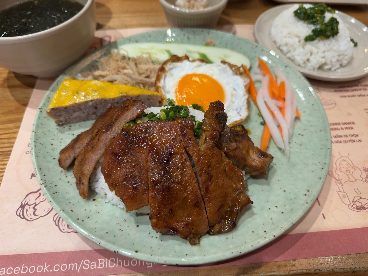 コムタムうますぎ🤤
週一食べたい