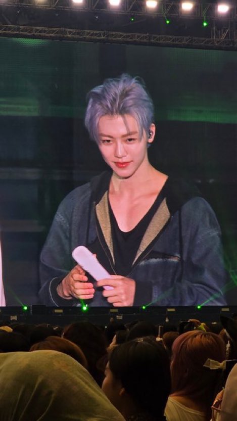 ทำไมหล่องี้อ่ะ