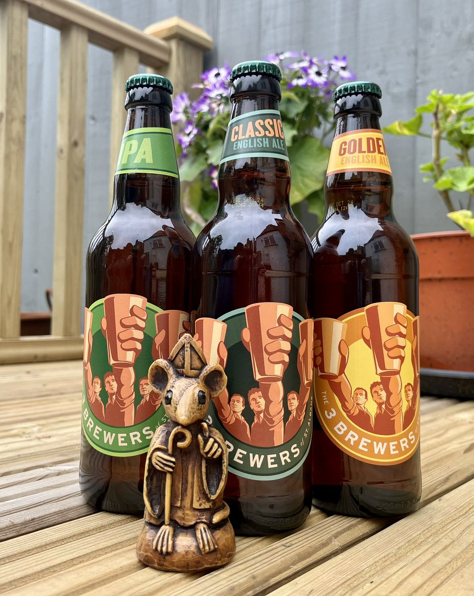 While visiting England in the 980s, Abbo of Fleury enjoyed a few of our tasty beers. And who can blame him? When he returned to France, however, the monk lamented that they’d made him rather portly… One of the more relatable medieval tales. 🍻
