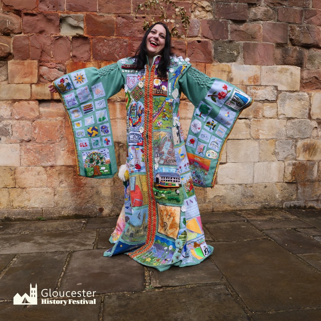 Do you remember this from #GlosHistFest23? Festival President @DrJaninaRamirez was very excited to try on the #CostumeOfGloucester. Head over to the @MuseumOfGlos & its newly reopened 1st floor gallery with a textiles area where you can see it in it's full glory @VoicesGlos