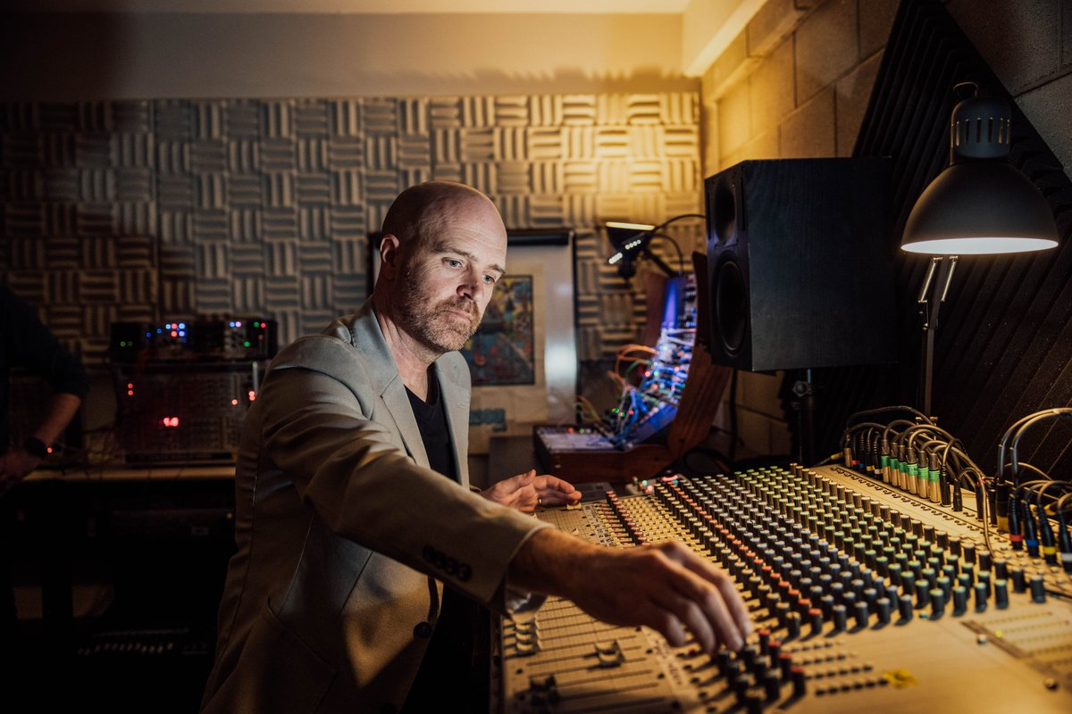 Listen: RTÉ Lyric FM’s Culture File visits the brand new University of Limerick Electronic Music Studio An Irish academic first, Dr Neil O’Connor discuses this unique facility which is packed with a wealth of analogue and digital instruments rte.ie/radio/podcasts… #HomeofFirsts