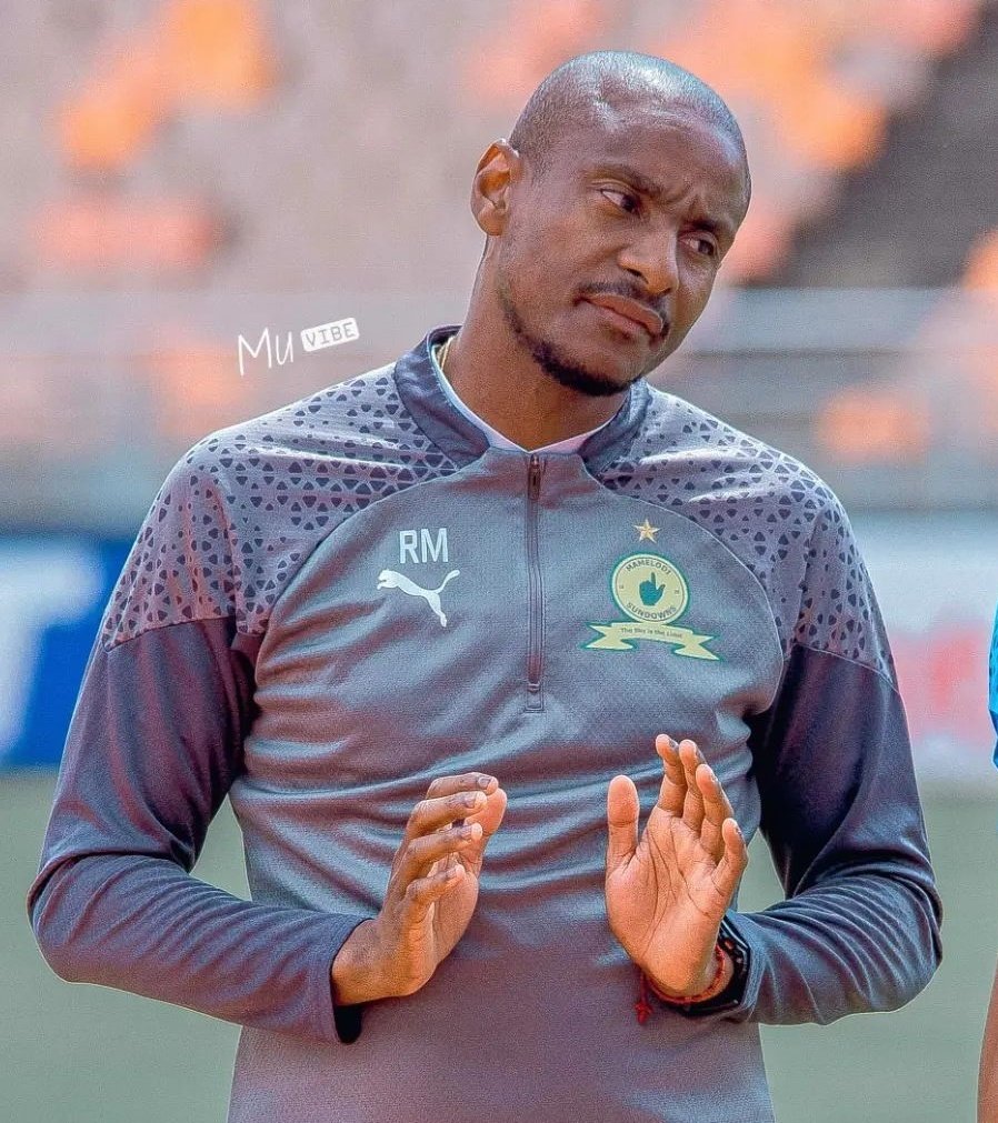 If you thought Kaizer Chiefs was dominant during their peak, think again.

Mamelodi Sundowns has showing what dominance is and more is yet to come. 

#Sundowns 👆