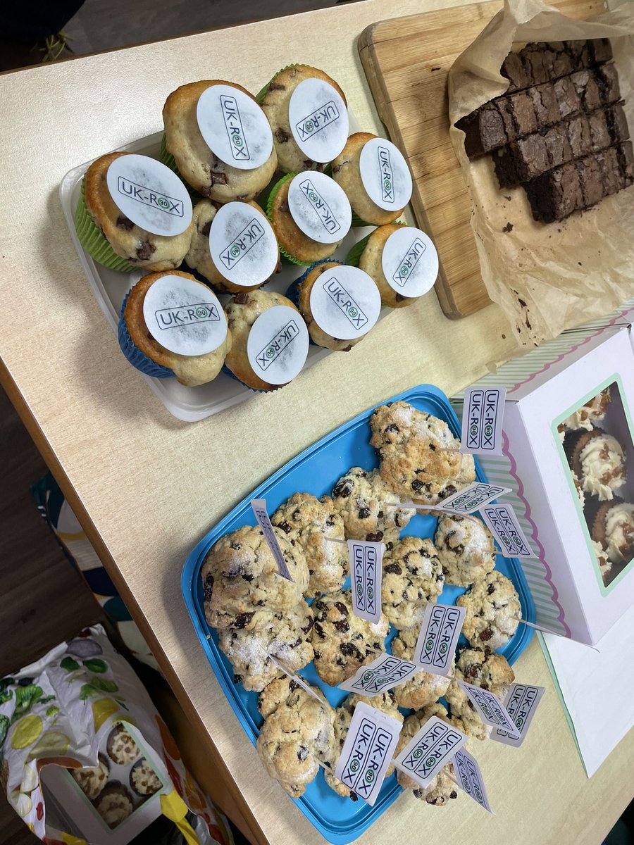 Chris Hebbes (@chebbes) on Twitter photo Our research promotion afternoon! Thanks <a href="/UKRoxTrial/">UK-ROX Trial</a> Ro(x)ck cakes, and muffins! And supporting our other trials too <a href="/EvisTrial/">EVIS trial</a> <a href="/A2bTrial/">A2B Trial</a> MARCH and MOSAICC Our research promotion afternoon! Thanks <a href="/UKRoxTrial/">UK-ROX Trial</a> Ro(x)ck cakes, and muffins! And supporting our other trials too <a href="/EvisTrial/">EVIS trial</a> <a href="/A2bTrial/">A2B Trial</a> MARCH and MOSAICC