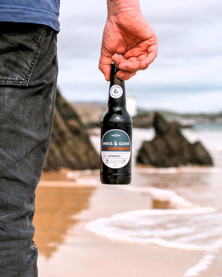 Scotland’s no stranger to the spectacular. This is the Singing Sands beach on Islay and mentally, we’re still here 💙 Our Islay Whisky Cask isn’t your conventional beach beer, but hey, we’ve never been one for convention. Available now via link in bio.