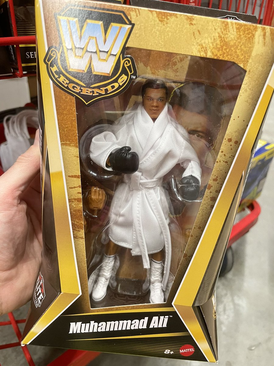 SteveOSaysStuff's tweet photo. “I’m So Pretty.” #TargetToyHunt https://t.co/6Zy2BVBTMW