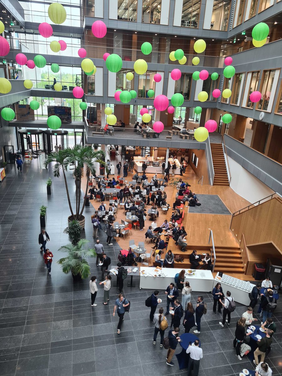 📷 We are excited to kick off the 6th Annual #COMPTEXT Conference at VU Amsterdam!  Two full days of presentations of cutting-edge research on  #TextAnalysis and #CompSocialScience awaits us! #COMPTEXT2024