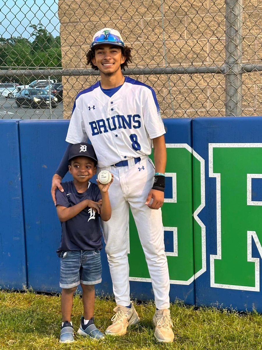 Forest Park Baseball (@baseballfpbruin) on Twitter photo DTQ night @ the Den was a big hit last night!!!
Lots of happy faces, baserunning, and baseball signings to close out the night!!!
#DefendtheDen
#DTQLLpipeline
<a href="/GeoffreyWinkwo/">Geoffrey Winkworth</a> <a href="/LTLudington/">Landon Ludington</a> <a href="/mkeyes01/">Michael “Nunu” Keyes</a>
<a href="/NoVAHSBB/">NoVA HS Baseball</a> <a href="/InsideNoVA/">InsideNoVA</a> <a href="/PWCsportsVA/">Prince William County Sports</a> <a href="/VarsityVirgini1/">Virginia Varsity Baseball</a> <a href="/PrepBaseballVA/">Prep Baseball Virginia/DC</a> DTQ night @ the Den was a big hit last night!!!
Lots of happy faces, baserunning, and baseball signings to close out the night!!!
#DefendtheDen
#DTQLLpipeline
<a href="/GeoffreyWinkwo/">Geoffrey Winkworth</a> <a href="/LTLudington/">Landon Ludington</a> <a href="/mkeyes01/">Michael “Nunu” Keyes</a>
<a href="/NoVAHSBB/">NoVA HS Baseball</a> <a href="/InsideNoVA/">InsideNoVA</a> <a href="/PWCsportsVA/">Prince William County Sports</a> <a href="/VarsityVirgini1/">Virginia Varsity Baseball</a> <a href="/PrepBaseballVA/">Prep Baseball Virginia/DC</a>