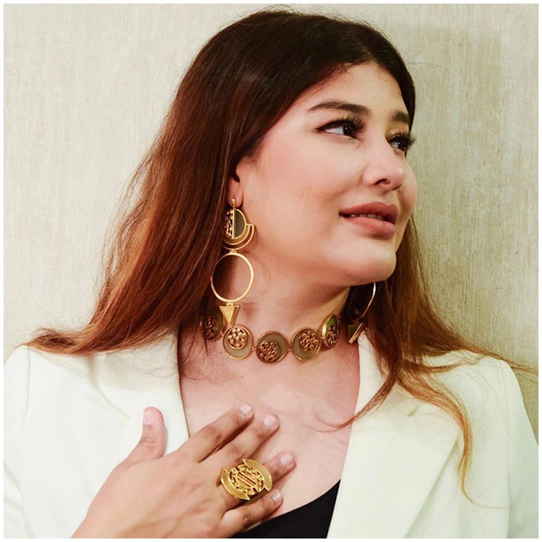 A star in her own right, our chic client Meenakshi Pamnani @theshimmergirl , knows her way around the eloquence of tinted acrylic and gold plated jewellery. Shop these at our website or instore!

#SuhaniPittie #Jewelleryobsession #clientdiaries #goldjewelry #gold #silver