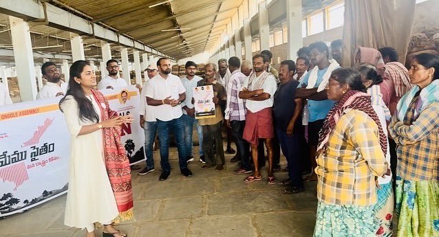 SnarcissistO's tweet image. ఇప్పటికింకా నా వయసు నిండా పదహారే, ఆ పదహరులో ఆరే  మన బాబుగారి సూపరు సిక్స్  
@PodapatiTejaswi

#TDPChapterClose