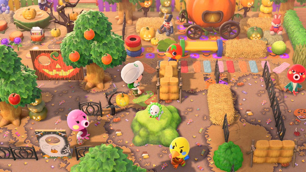 While I work on Spooky Kidcore Cowichan, the villagers are hanging out in the maze! #ACNH #AnimalCrossing #AnimalCrossingNewHorizons