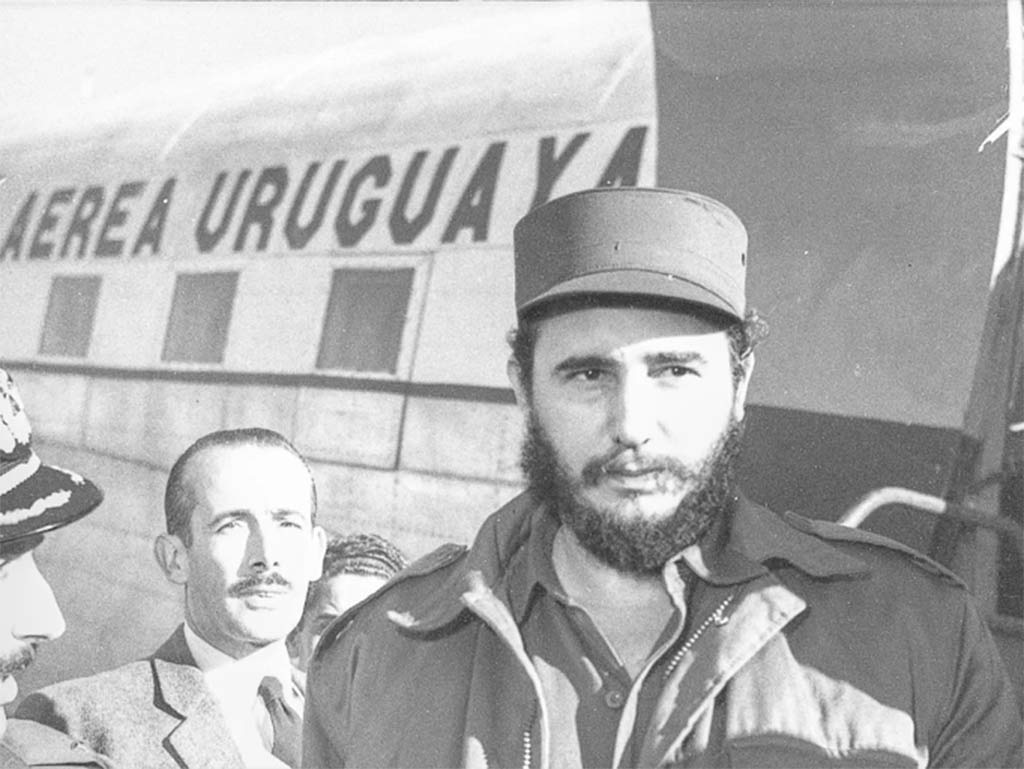 Nuestro comandante #Fidel llegó a Montevideo el 3 de mayo de 1959, en viaje de solidaridad hacia el país y los damnificados por las peores inundaciones sufridas por esta nación sudamericana.#Cuba #LatirAvileño @cphecav