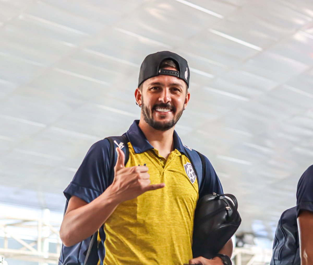 A delegação azulina embarcou nesta sexta-feira (4), para João Pessoa-PB, visando mais uma rodada da Série C, que acontece domingo (5). 

📸 Luis Carlos/Remo
#OReiDaAmazônia #BrasileirãoSérieC #BOTxREM