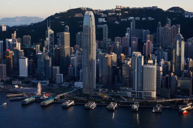 #WallStreetJournal cuts Hong Kong staff, shifts focus to Singapore
The Wall Street Journal has announced staff cuts at its Hong Kong bureau as it shifts its 'center of gravity in the region' to Singapore, marking the latest blow to the financial hub's once-thriving media industry