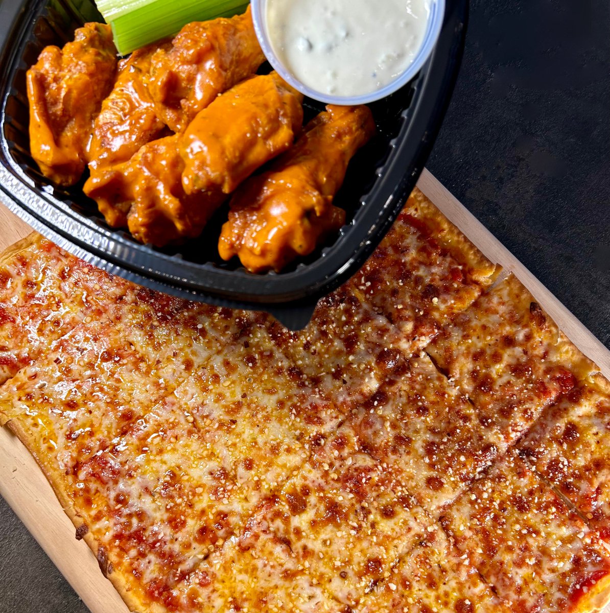 LedoPizza's tweet photo. GIVEAWAY ALERT‼️ Enter for a chance to win a $100 Ledo Pizza gift card!

TO ENTER:  
1️⃣ Retweet this post and follow @LedoPizza 
2️⃣ Under this post, tag a friend whom you'd share a slice of your pizza with 👇

Winner will be picked at 10pm tonight ⏱️ https://t.co/Kuh7jH8Y3o