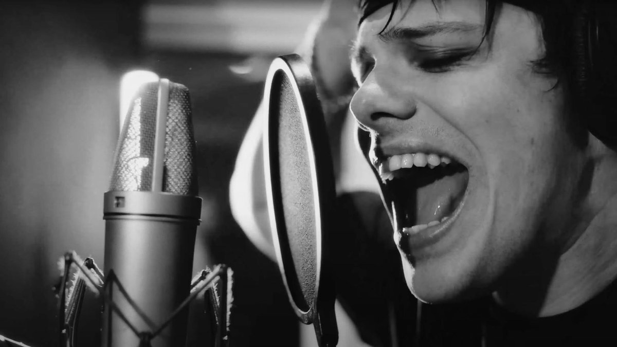 Hear YUNGBLUD cover KISS classic I Was Made For Lovin’ You for The Fall Guy soundtrack. kerrang.com/hear-yungblud-…