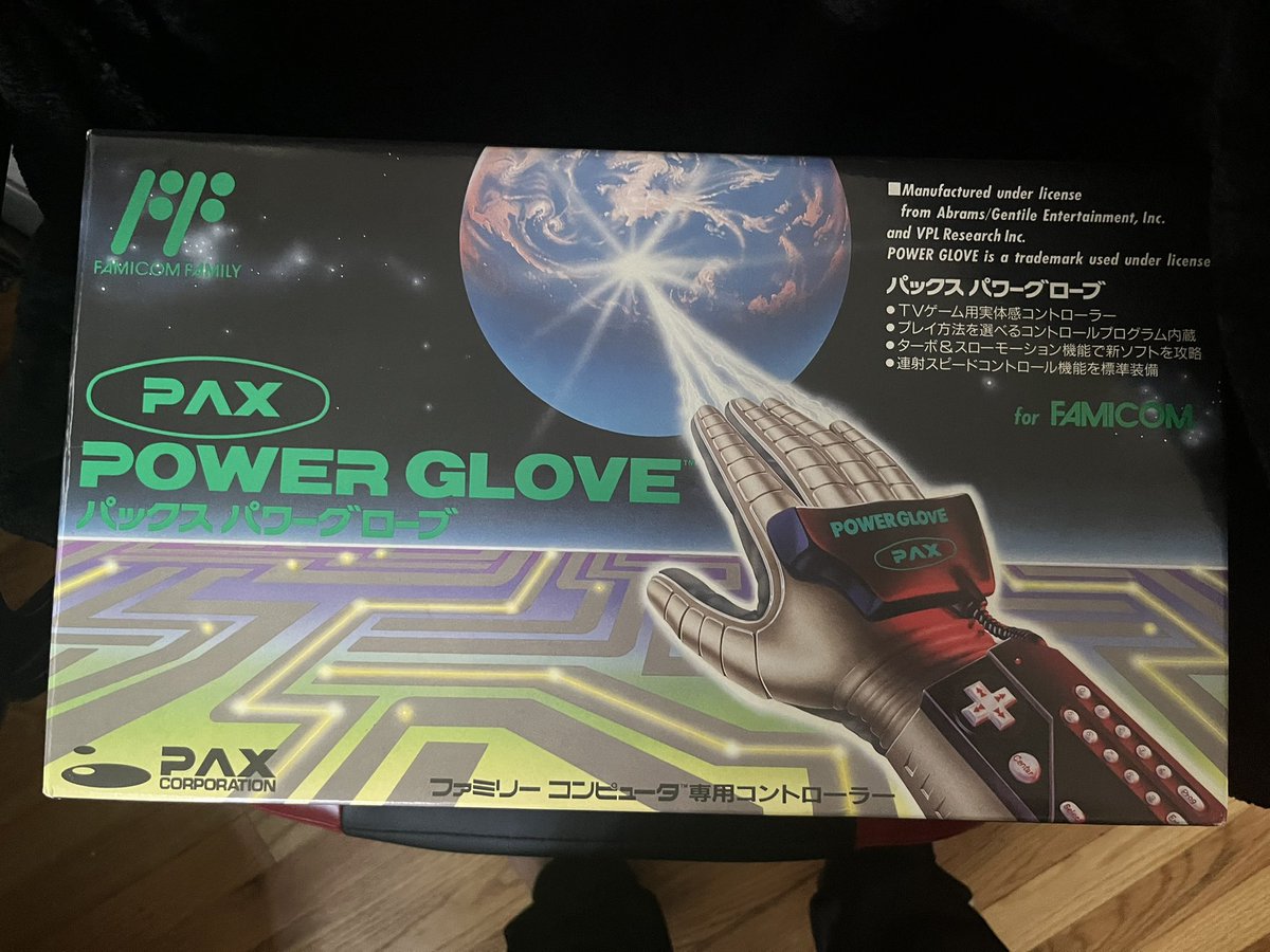 #funfriday PLAYING WITH POWER! Finally acquired a #nintendo power glove in box! Gonna make a nice LED lit shadowbox display case for it soon but super hype to have it in my collection.  #switchmob #switchcorps