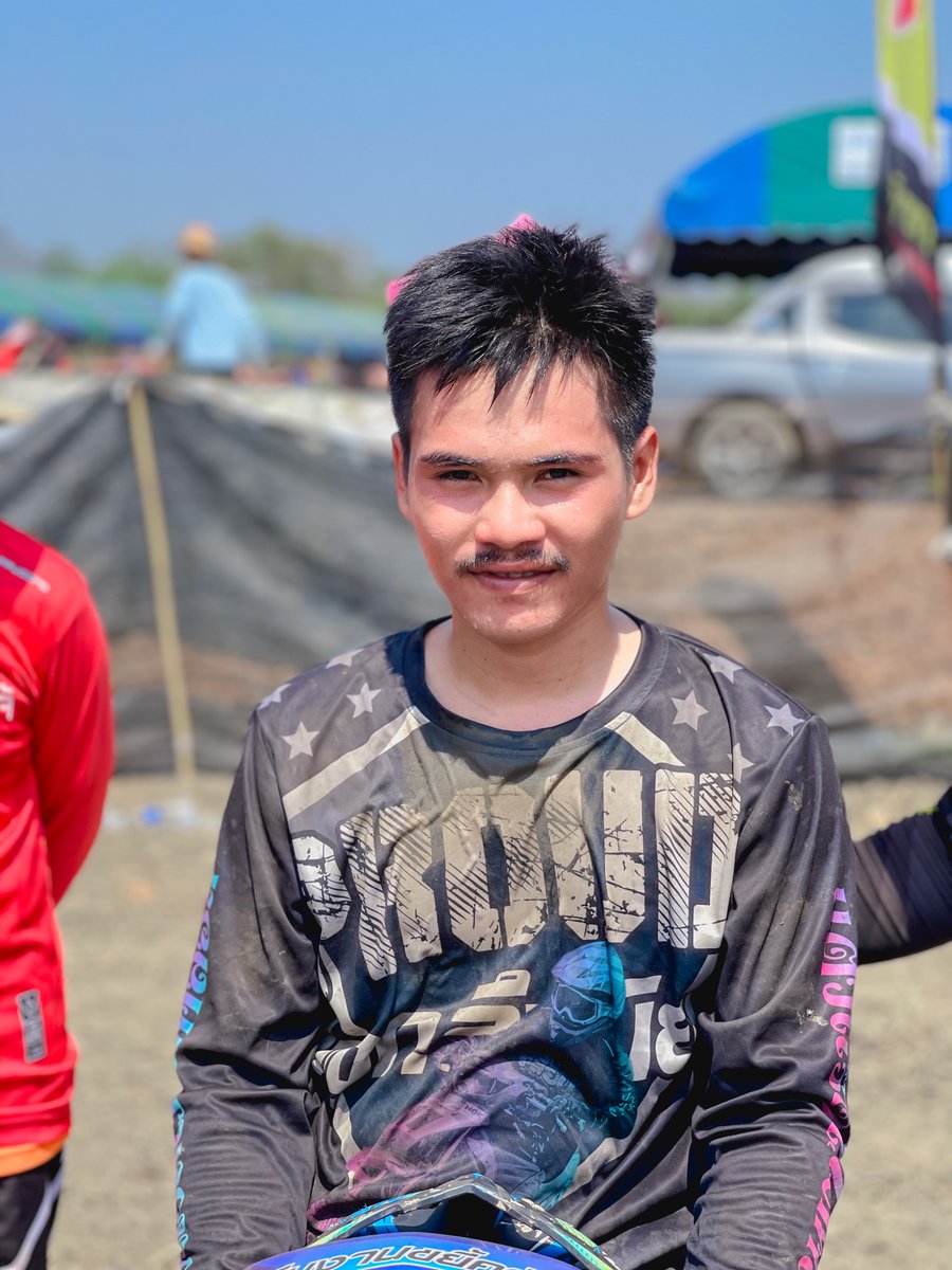KPeerapong2002's tweet photo. เหงาๆ คุยกะใครดี🥰 https://t.co/QuPMGCSJ0h