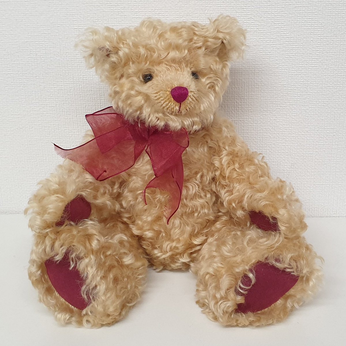 *Two spaces unexpectedly re-available for our Jointed Mohair Bear workshop in conjunction with Stonehenge Bears* Be quick - they won't be available for long! nimblethimbles.co.uk/product/mohair… #NimbleThimblesSwindon #swindon #mohairbear #stonehengebears #keepsakebear #supportsmallbusiness