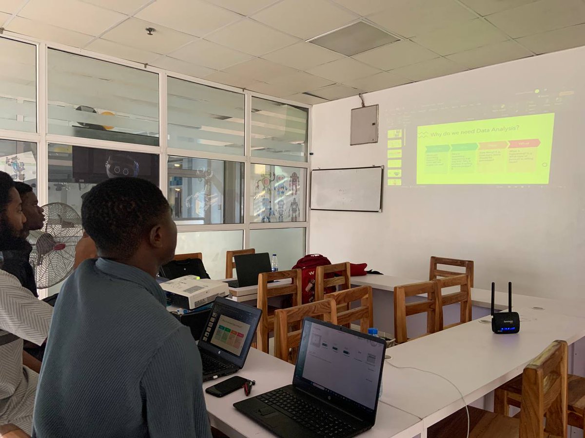 NextRobotics1's tweet image. Technology is no longer science fiction, they&apos;re the next frontier of human innovation.🌎 Learn a skill today!#abujatech #abujabusiness #abujanigeria #technologyandinnovation