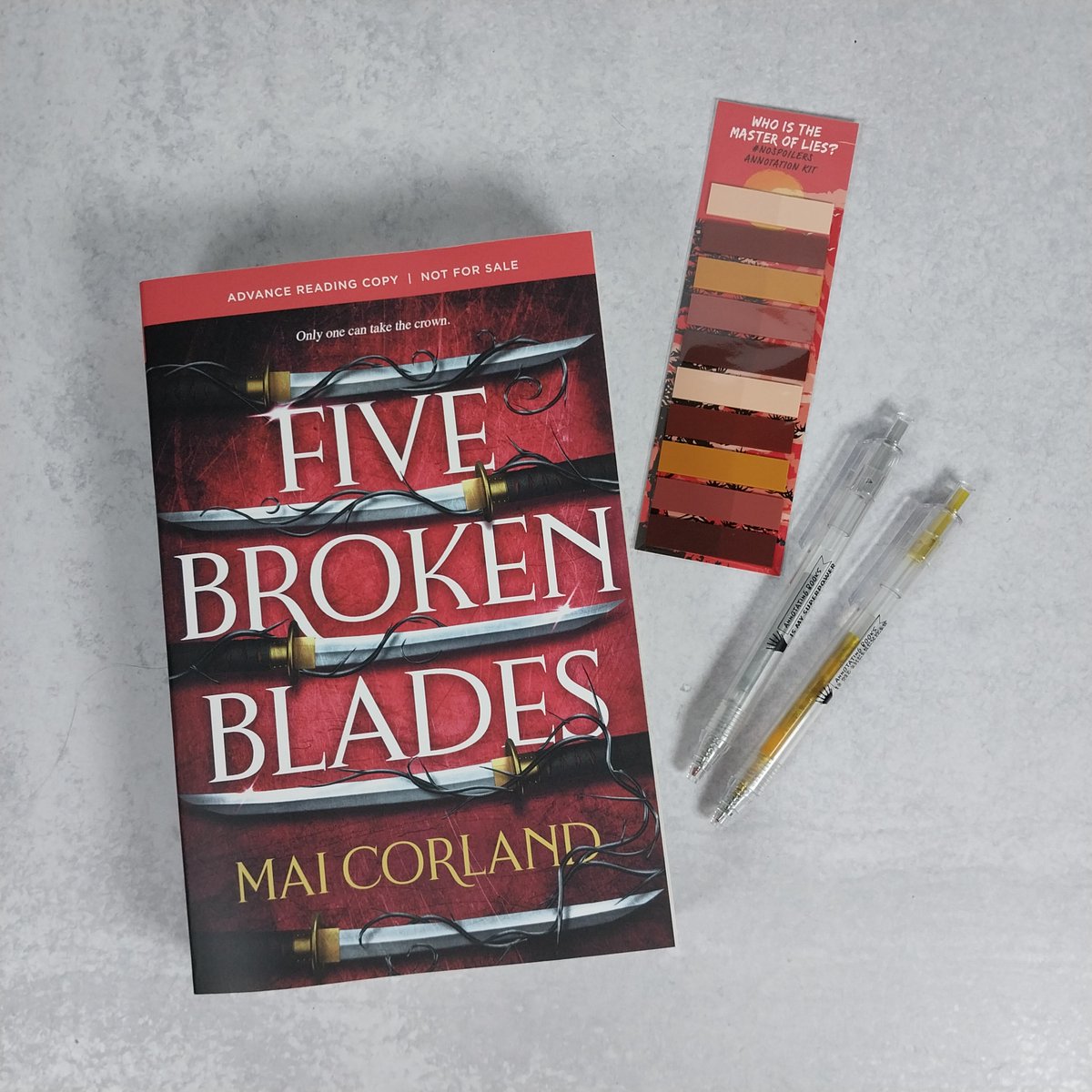 Betrayal, deception, and a twist that will leave you speechless. Five Broken Blades by Mai Corland  amzn.to/3JGYFKV #affiliatelink #gifted #arc  @redtowerbooks  @entangledpub