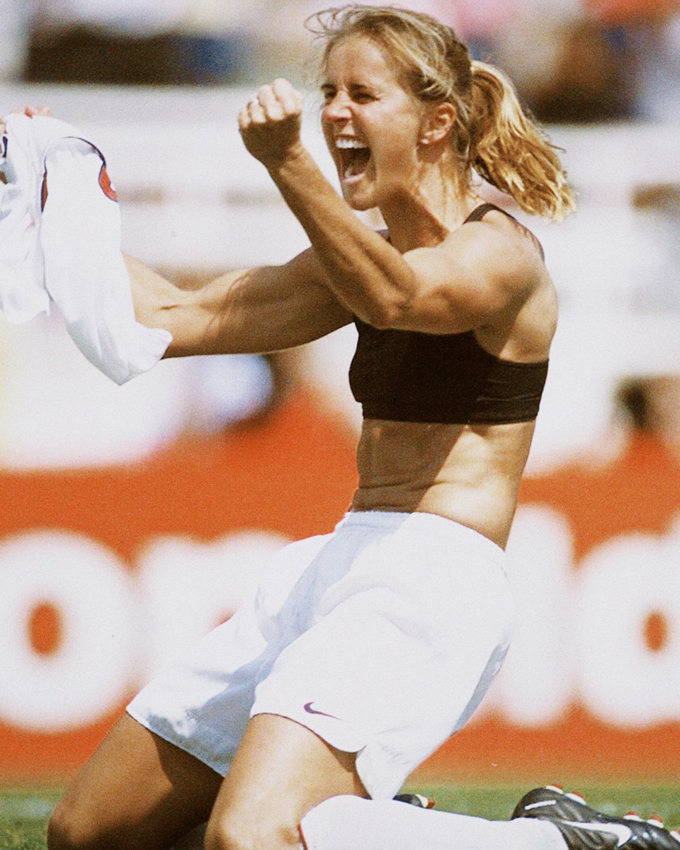 An icon of the game. 🤩 @BrandiChastain | #FIFAWWC