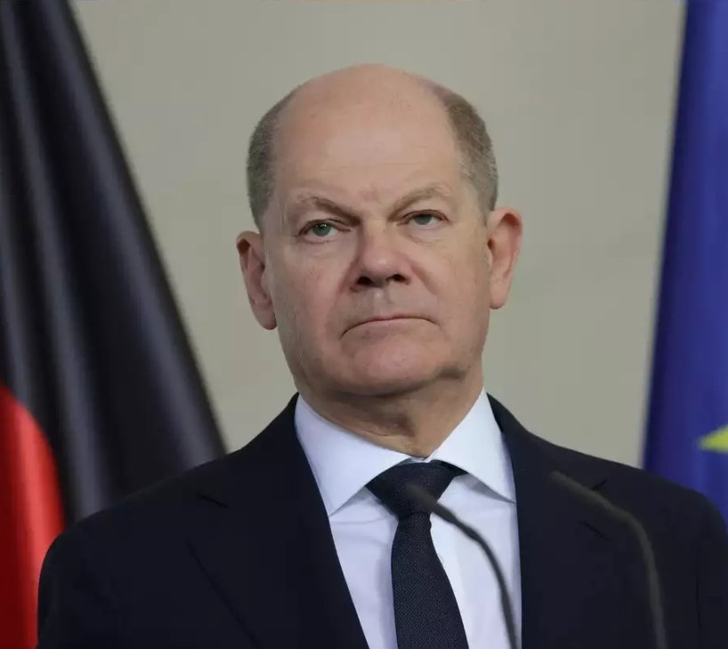 Two attacks on Germany's defense industries IN GERMANY in a week and Scholz still blocks Taurus missiles to Ukraine.

Aren't Gernans embarrassed to have such a weak man leading the 4th largest economy in the world?

@Bundeskanzler