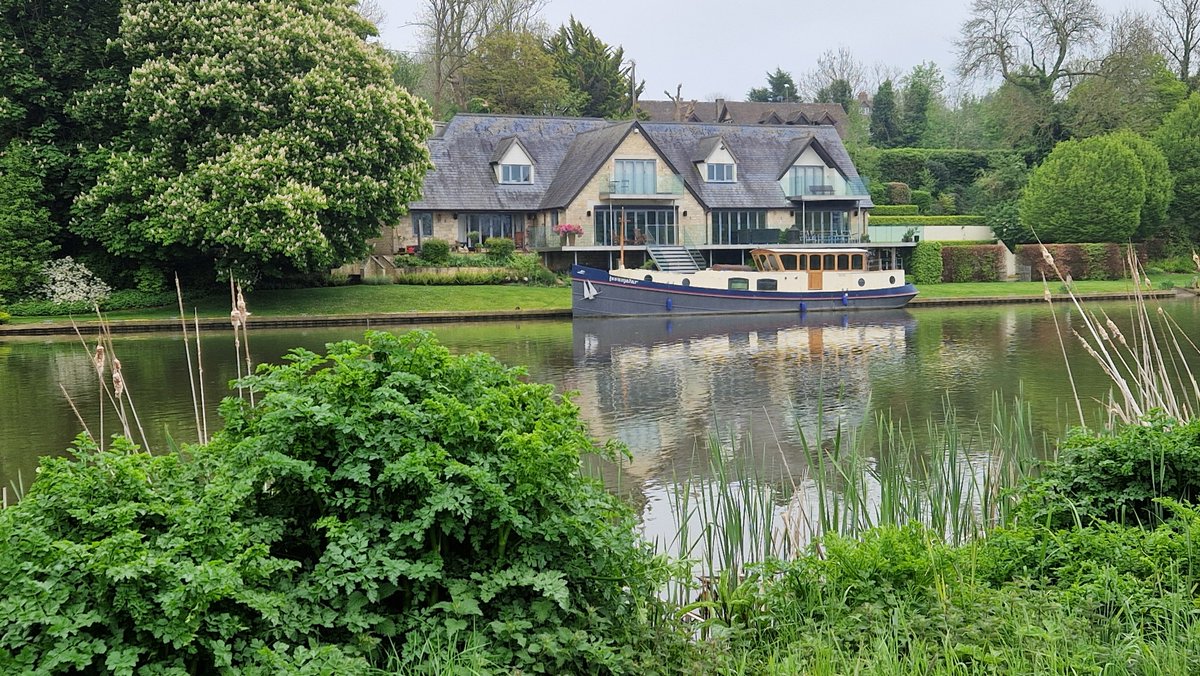 More photos from yesterday's test walk along the Wallingford to Pangbourne section of the #FrideswideWay 👣