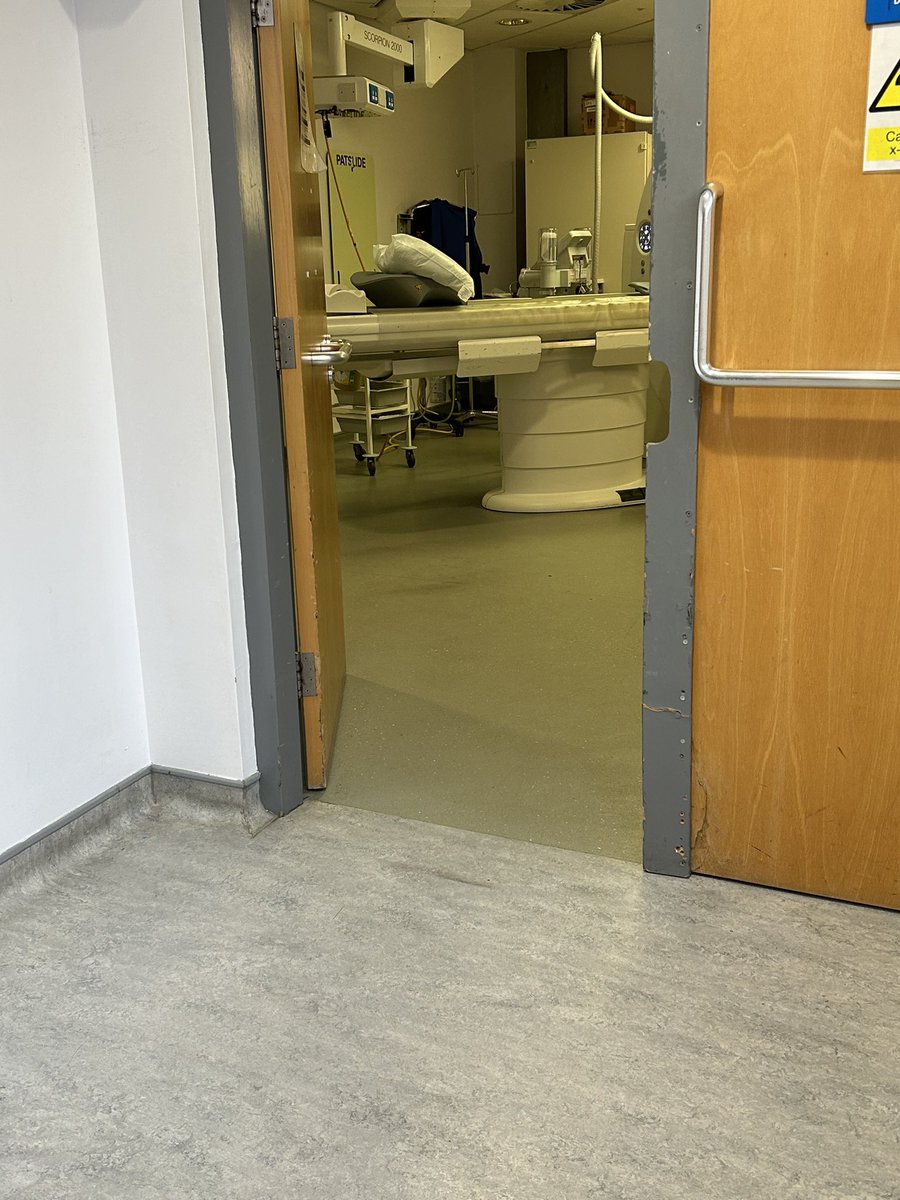 Had scan, but not seen doctor. But my respite in the sanctuary of surgical safety is at an end. Of course it is. It’s a surgical bed & I’m just a perfectly well, hospital refugee. Where to put me ? Please let me just go outside again. I’m becoming allergic to people. 🥲