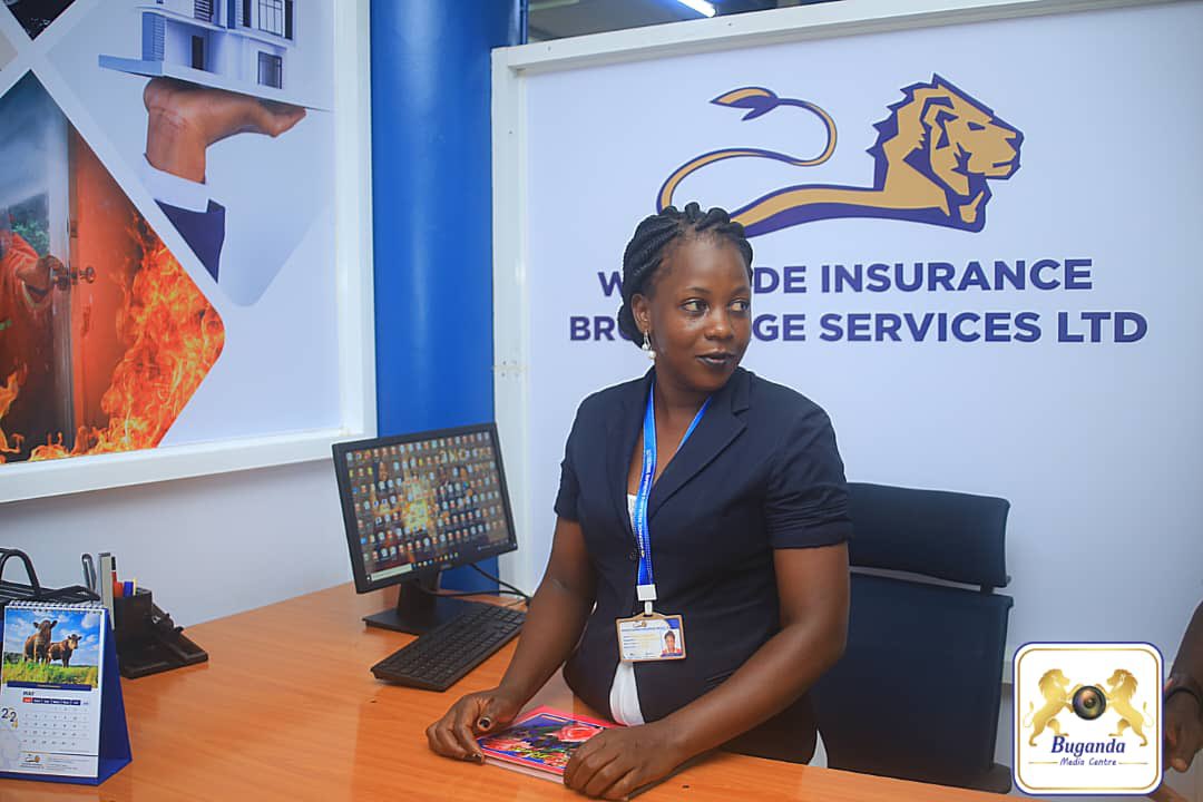 Nnambudde ebitongole by'Obwakabaka; Weerinde Insurance Brokerage Services Ltd, K2 Telecom, Namulondo Investment Ltd, ne @MwanyiTerimba Ltd nga byonna bikakkalabiza emirimu gyabyo ku kizimbe Muganzirwazza e Katwe. Okulambula abakozi, kiyamba okulondoola entambuza y'emirimu ate…