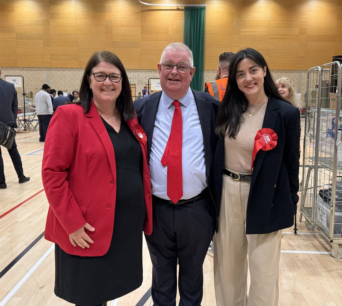 Huge congratulations to Bedfordshire’s new Labour Police and Crime Commissioner-  @JohnTizard! 🌹 #LabourGain