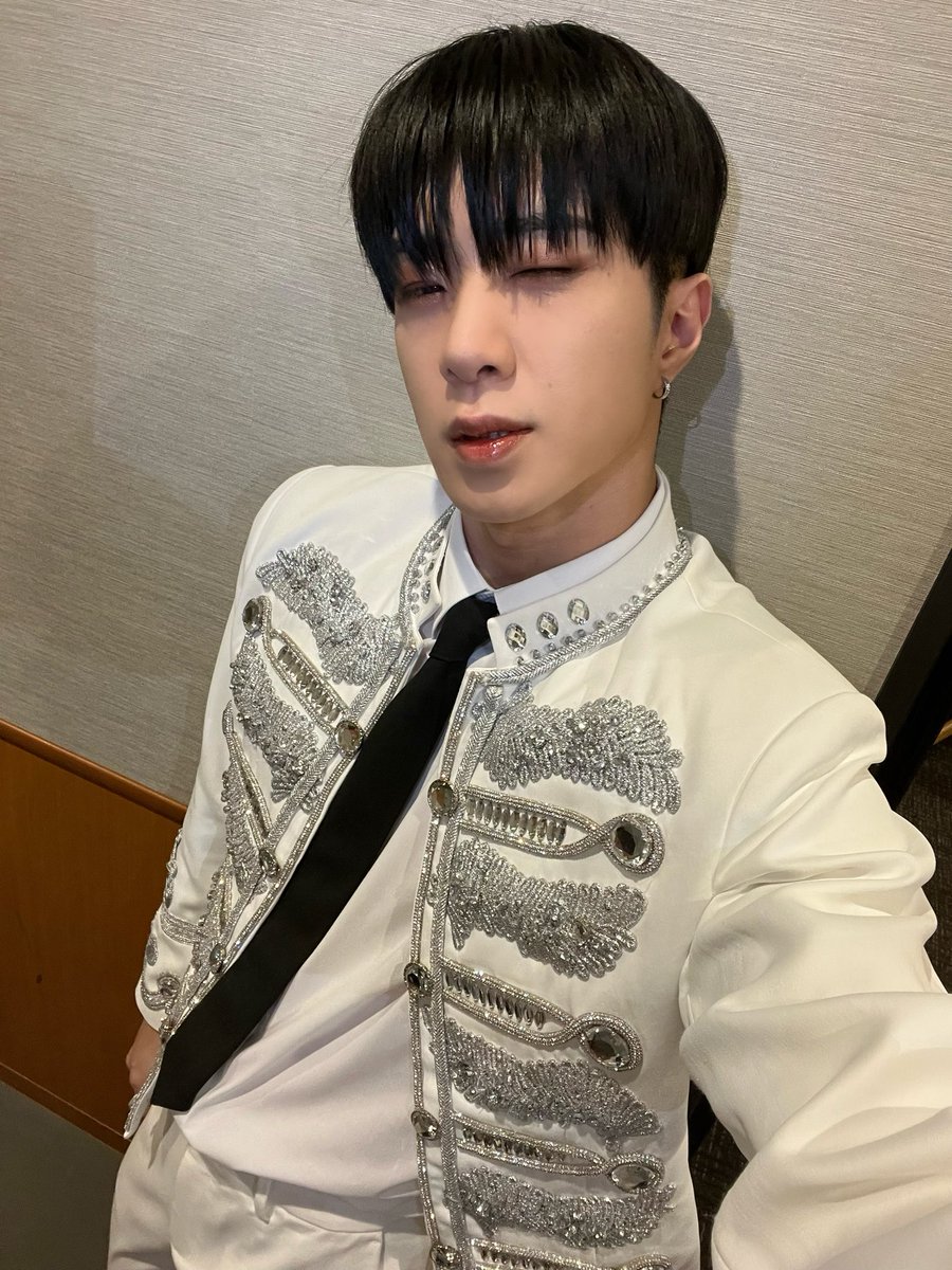 [#와이엇 #WYATT] #ONF #SPOTLIGHT_IN_TOKYO 忘れられない思い出を作ってくれてありがとう 愛する🖤