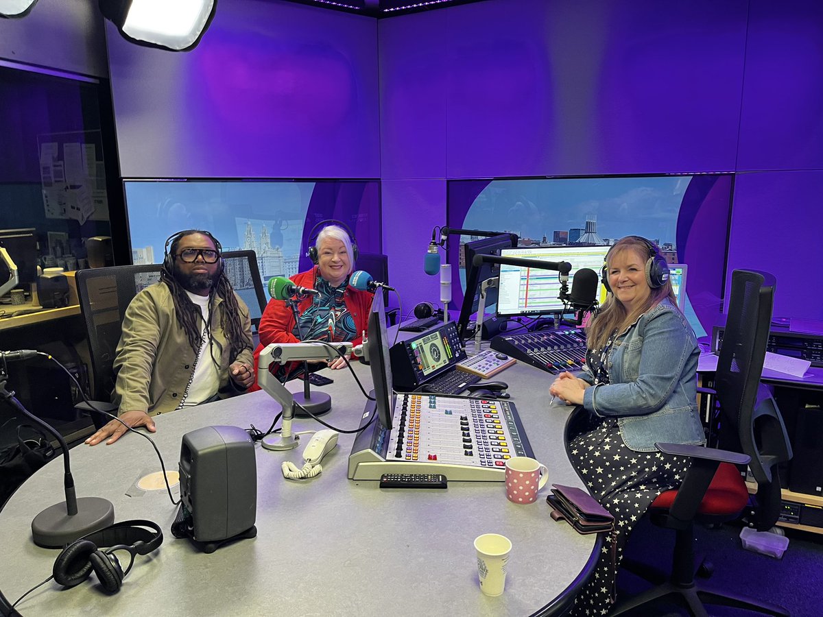 The Responder returns! 🤩🚔🚨 Head of Liverpool Film Office, Lynn Saunders was on @bbcmerseyside this morning with @LisaMarrey1 and #TheResponder Producer, Barrington Robinson ahead of series 2 airing Sunday 9pm on @BBCOne. We can’t wait to watch this one 👏 #FilmLiverpool