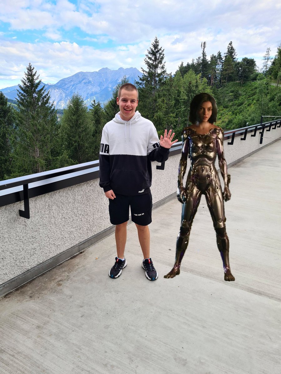 This is in the summer of 2023 when we went to Italy. This place is around Innsbruck. And of course Alita was with me 😊