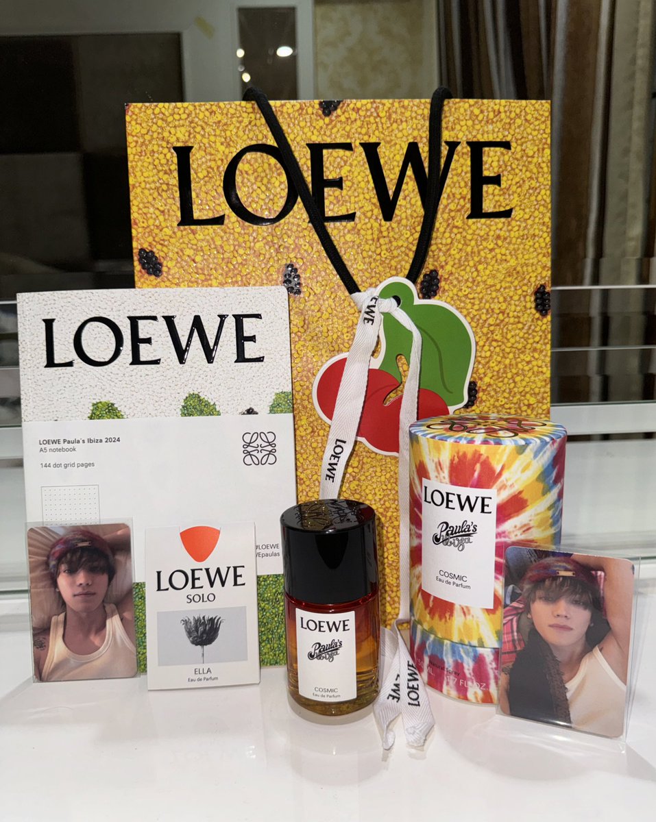 finally got my hands on the Loewe Paula’s Ibiza Cosmic EDP😍 this might be my new favorite perfume i loveeee it very much #LOEWETAEYONG #LOEWEPaulas #LOEWEPerfumes @LoeweOfficial