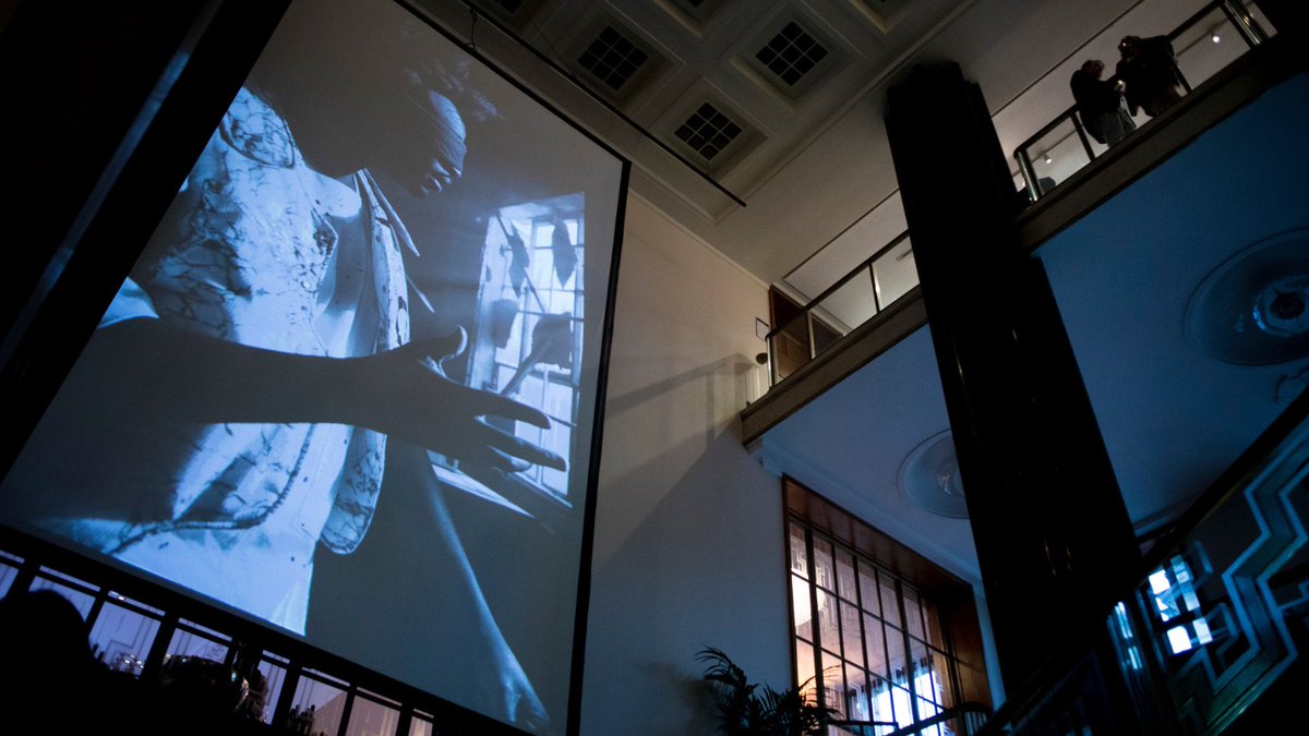 📽️ Last night our London headquarters came alive with an art installation, Those With Walls for Windows, from the multi-disciplinary artist, poet and visionary director, @LionHeartfelt.

Thank you to the African Futures Institute for their sponsorship.

#RoyalGoldMedal