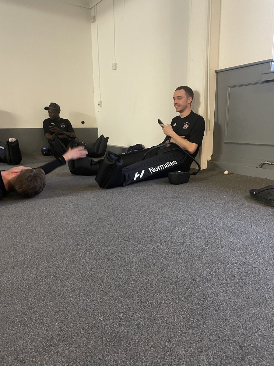 @CorinthianFC players back in for Recovery Team Session after their big SCEFL semi final play off win Tuesday night

Preparation well under way for their play off final on Bank Holiday Monday for a chance to get promoted back to the Isthmian South East Div 🏆