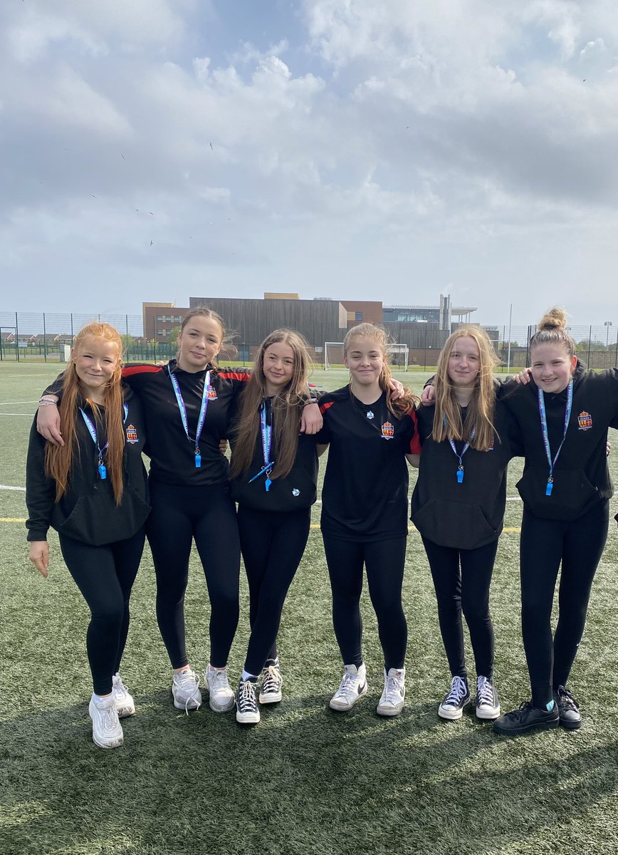 Well done to our Y10 sports leaders who have completed their event hours over the past 2 weeks. The girls have worked hard during their enrichment sessions to plan and deliver indoor athletics and football for Y6 students from @NCEA_Bishops. Both days have been a great success😁
